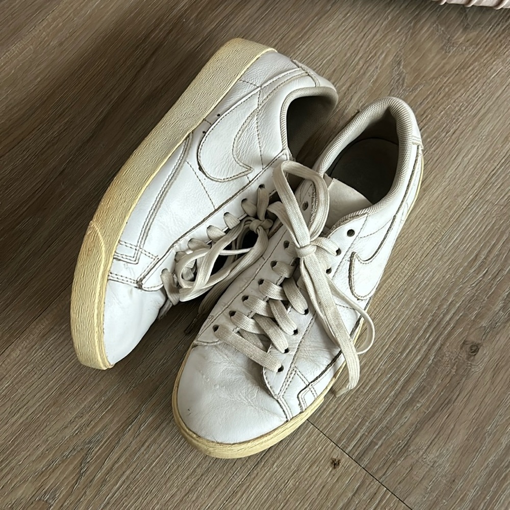Nike Blazers White 6.5